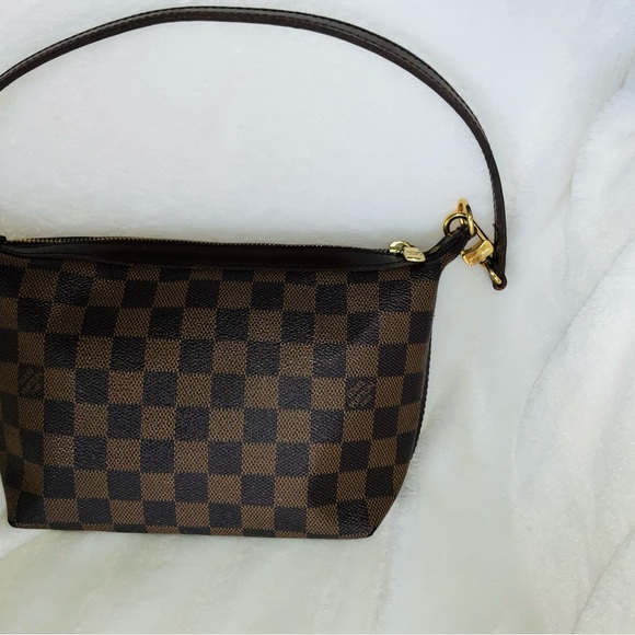 Louis Vuitton Damier Ebene Ilovo Bag - Picture 2 of 16